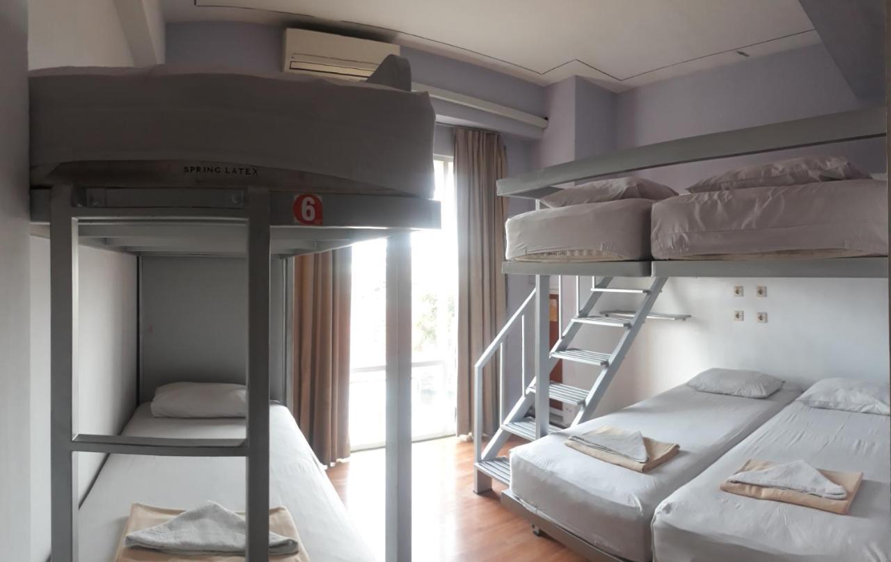 Edu Hostel Джокьякарта Экстерьер фото