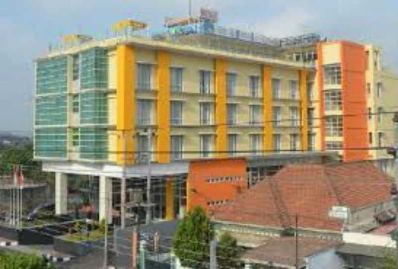 Edu Hostel Джокьякарта Экстерьер фото