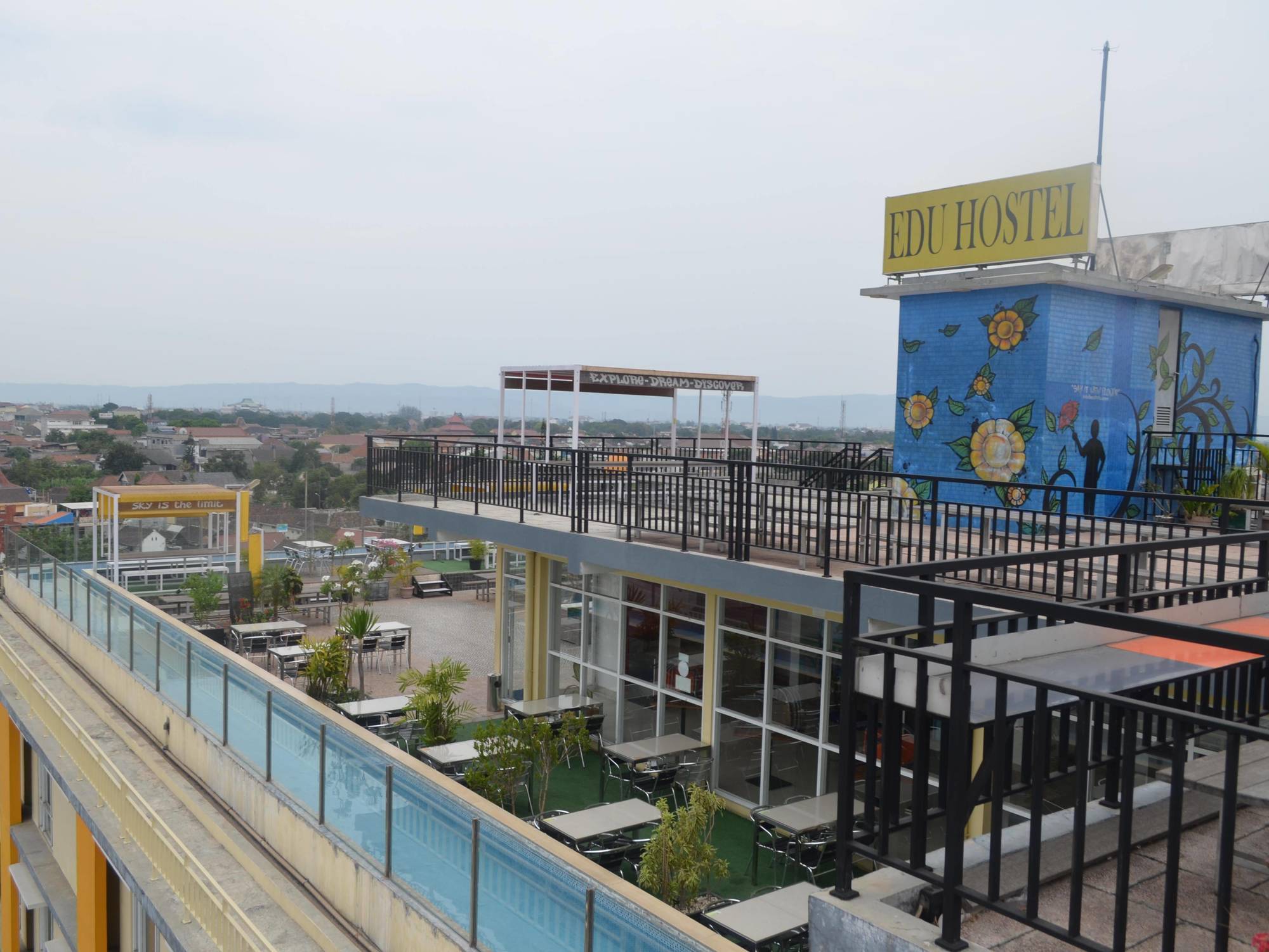 Edu Hostel Джокьякарта Экстерьер фото