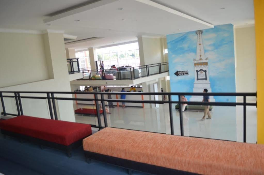 Edu Hostel Джокьякарта Экстерьер фото